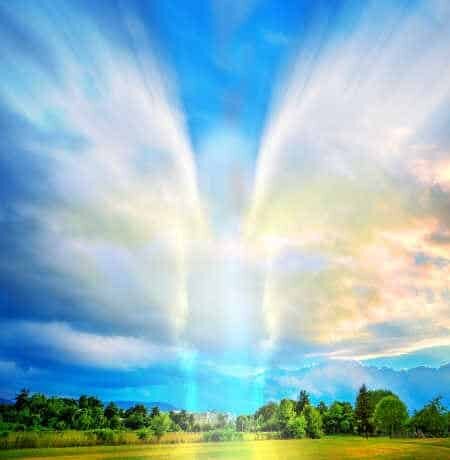 Erzengel Raguel in den Wolken